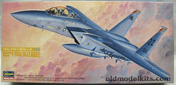 Hasegawa 1/72 McDonnell Douglas F-15D / F-15DJ Eagle - USAF 12 TFS 18 TFW Kadena Airbase Japan / 204 Sq 7th FW JASDF Hyakuri  Airbase Japan, 807 plastic model kit
